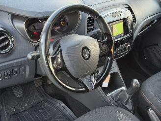 Renault Captur 0.9 TCe Dynamique NAP picture 11