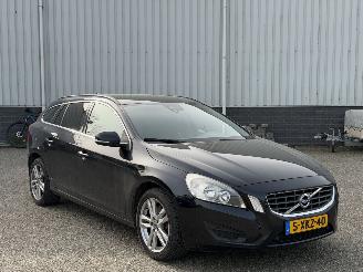  Volvo V-60 Volvo V60 2.0T Summum Automaat 2011/4