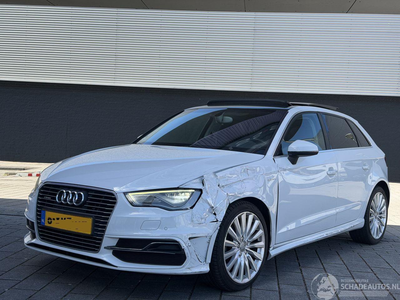Audi A3 1.4 E-tron S-LINE PANO/AUTOMAAT