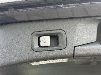 Mercedes C-klasse C220d PANO/AUTOMAAT/LED picture 19