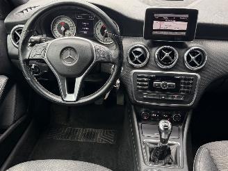 Mercedes A-klasse A180 BENZINE LED picture 12