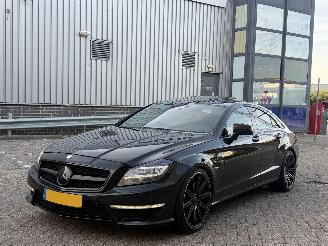 damaged passenger cars Mercedes CLS 63 amg PANO/LED/FULL OPTION 2012/3