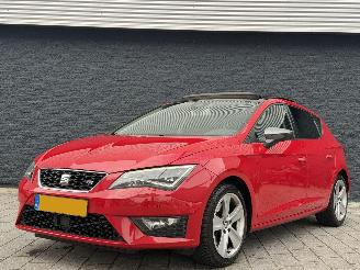 Unfallwagen Seat Leon 1.8TSI FR DSG/PANO/LED 2015/3