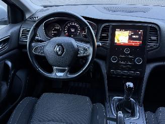 Renault Mégane Estate 1.2 TCe Life picture 12