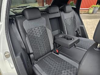 Volkswagen Tiguan R-LINE 180 kW Hybride picture 8
