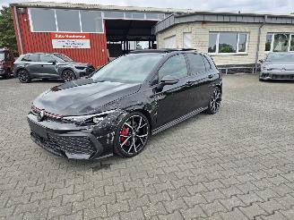 Volkswagen Golf GTI 195 kW Panorama picture 2