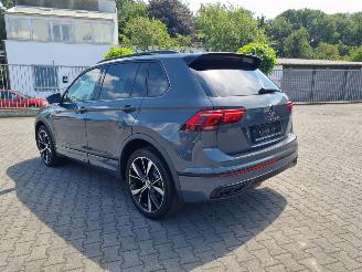 skadebil auto Volkswagen Tiguan R-LINE TDi 4MOTION 142 kW 2025/6