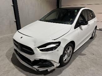 Schadeauto Mercedes B-klasse 250e AMG LINE VOL OPTIE! 2023/9