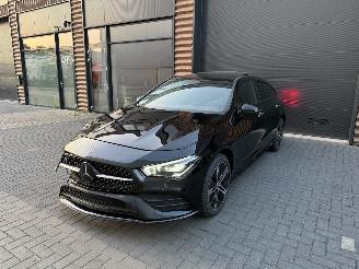Voiture accidenté Mercedes Cla-klasse Shooting Brake 250e AMG-Line Full Option 2023/5