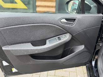 Renault Clio  picture 11