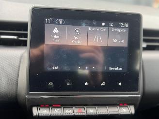 Renault Clio  picture 16