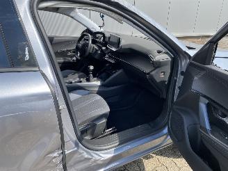 Peugeot 2008 Allure Camera, Navi, Apple carplay, Clima picture 18