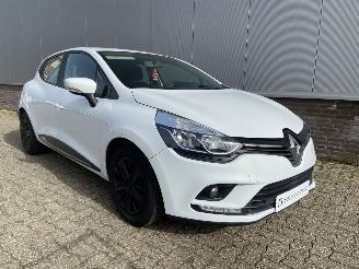 Renault Clio 0.9 TCe Bose Airco PDC Navi picture 5