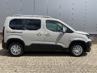 Peugeot Rifter 1.2 Puretech Active Apple Carplay/Android Auto, Airco, Trekhaak picture 5