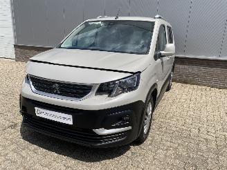 Peugeot Rifter 1.2 Puretech Active Apple Carplay/Android Auto, Airco, Trekhaak picture 14