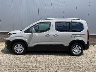 Peugeot Rifter 1.2 Puretech Active Apple Carplay/Android Auto, Airco, Trekhaak picture 2