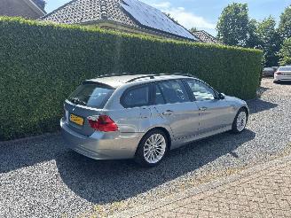 BMW 3-serie 320i Touring picture 4