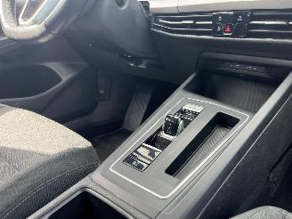 Volkswagen Golf 8 Variant 1.0 eTSI Automaat picture 11