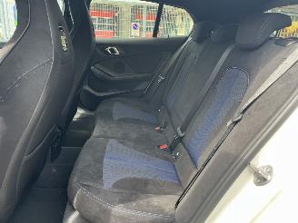 BMW 1-serie 118i M Sport picture 11