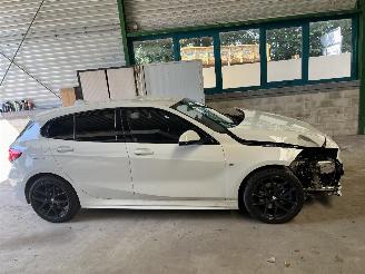 BMW 1-serie 118i M Sport picture 4