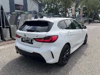 BMW 1-serie 118i M Sport picture 5