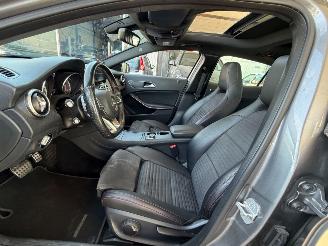 Mercedes GLA 200d AMG LINE PANO NAP picture 11