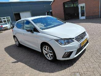 Schadeauto Seat Ibiza 1.0 tsi fr uitvoering    clima navi 2020/1