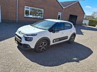 skadebil auto Citroën C3 1.2i 5drs airco  navi 2021/11