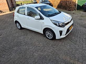 uszkodzony samochody osobowe Kia Picanto 1.0 dpi  dynamic line   airco 2023/12