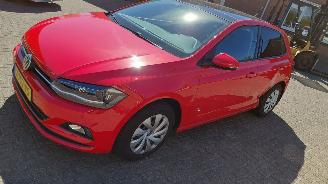 krockskadad bil auto Volkswagen Polo 1.0 tsi  70kw   pano navi 2020/11
