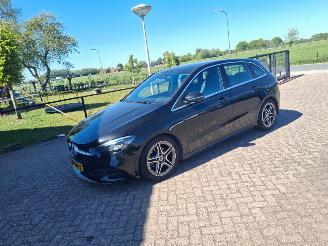 škoda osobní automobily Mercedes B-klasse 180d  116pk navi clima amg uitvoering 2019/8