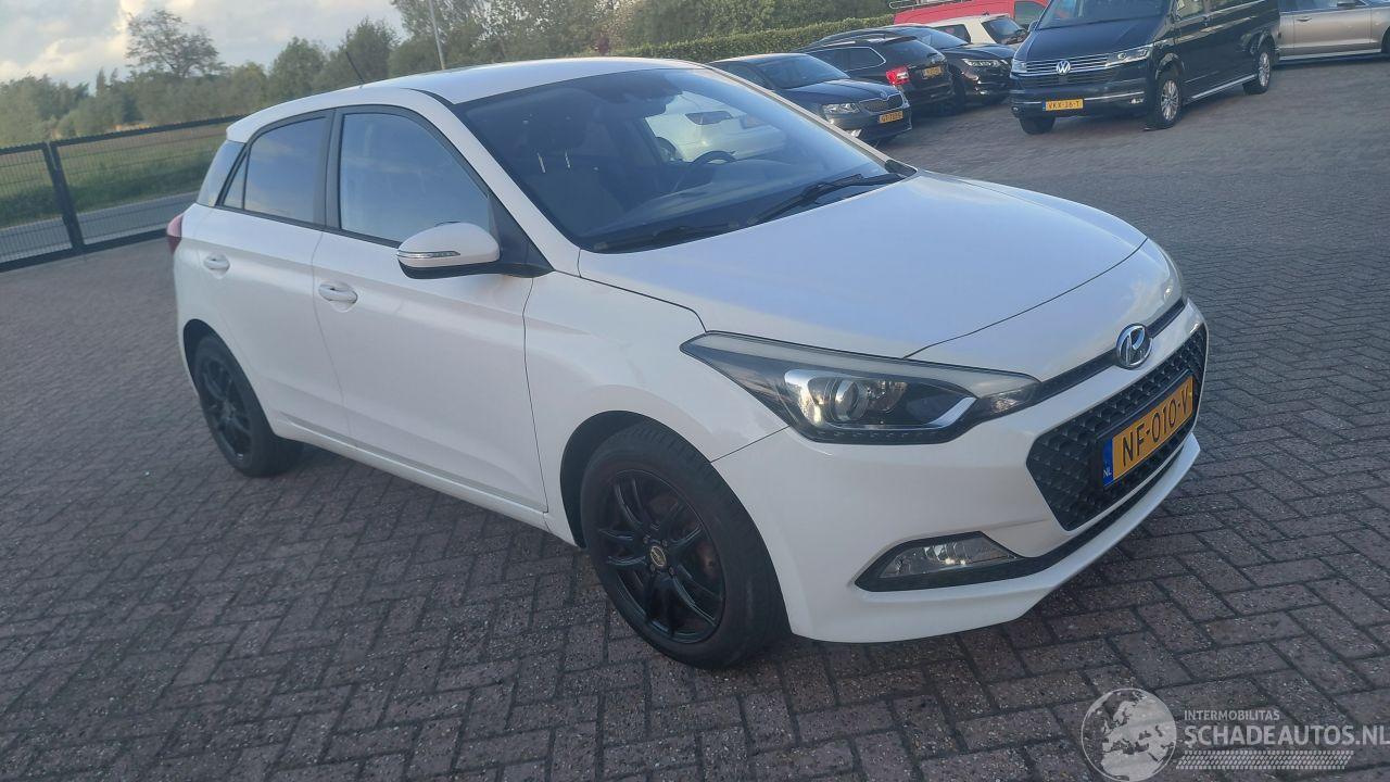 Hyundai I-20 1.2i 5drs airco   84pk