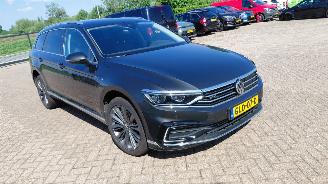 damaged passenger cars Volkswagen Passat 1.4 tsi  156pk   75pk  automaat 2020/9
