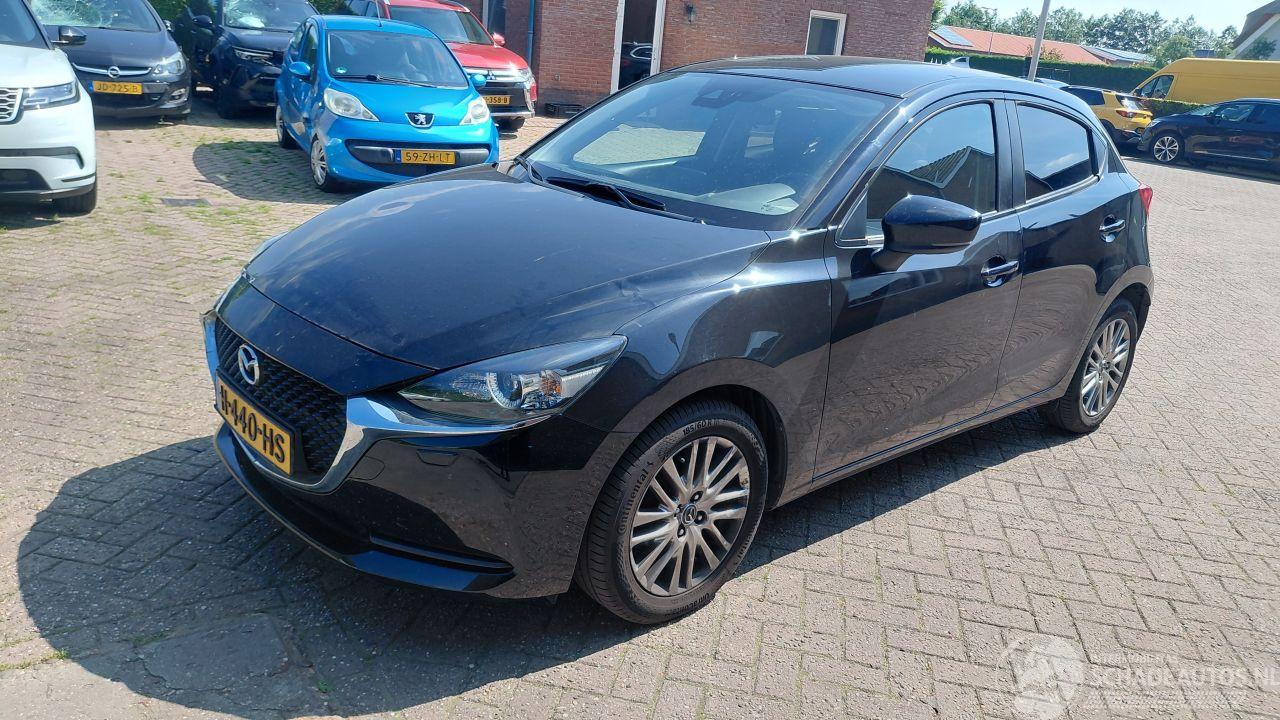 Mazda 2 1.5i  90pk   airco navi