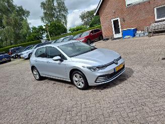 Voiture accidenté Volkswagen Golf 1.0 hybrid  110pk automaat navi 2023/4