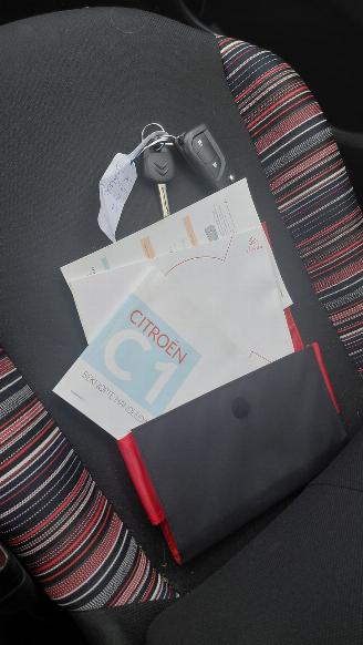 Damaged car Citroën C1 1.0 vti shine  clima navi lmv 2021/3
