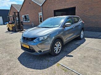 uszkodzony samochody osobowe Nissan Qashqai 1.2i connecta automaat     navi 2017/2