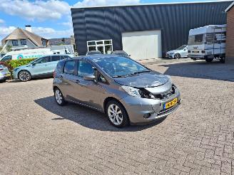 skadebil auto Nissan Note 1.2 98pk automaat  navi clima 2015/10