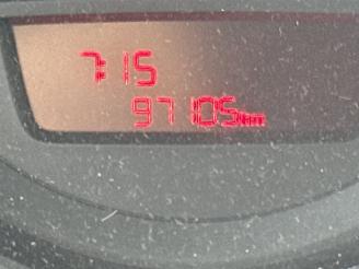 Volkswagen Up! 1.0 BLEUMOTION 97000 KM NAP BOUWJAAR 2016 5700 EURO SCHERP picture 10