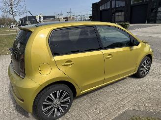 Volkswagen Up! 1.0 BMT HIGH UP! BOUWJAAR 2017 VASTE PRIJS 4999 EURO picture 4