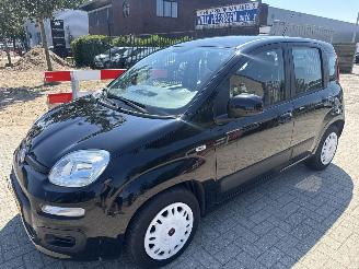 Vaurioauto  passenger cars Fiat Panda 0.9 EDIZIONE COOL SCHERM SCHADE! BOUWJAAR 2014  2999 EURO 2014/2