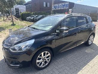Unfallwagen Renault Clio 0.9 LIMITED LICHTE ZIJSCHADE! BOUWJAAR 2018 103945 KM  4999 EURO 2018/8