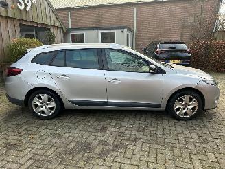 skadebil auto Renault Mégane 1.5 DCI AUTOMAAT NAVI AIRCO 2011/8