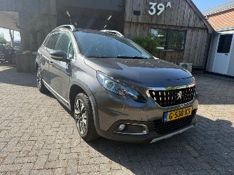 Unfallwagen Peugeot 2008 1.2 AUTOMAAT PANO 39000!! NAVI CAMERA 2019/6