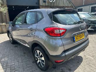Schadeauto Renault Captur 0.9 AIRCO NAVI CRUISE 2017/3