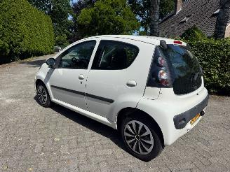 krockskadad bil auto Citroën C1 1.0 AIRCO 5DRS CENTRAAL SUPER NETTE AUTO 2011/5