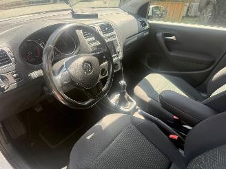 Volkswagen Polo 1.0 5DRS AIRCO NAVI CRUISE picture 15