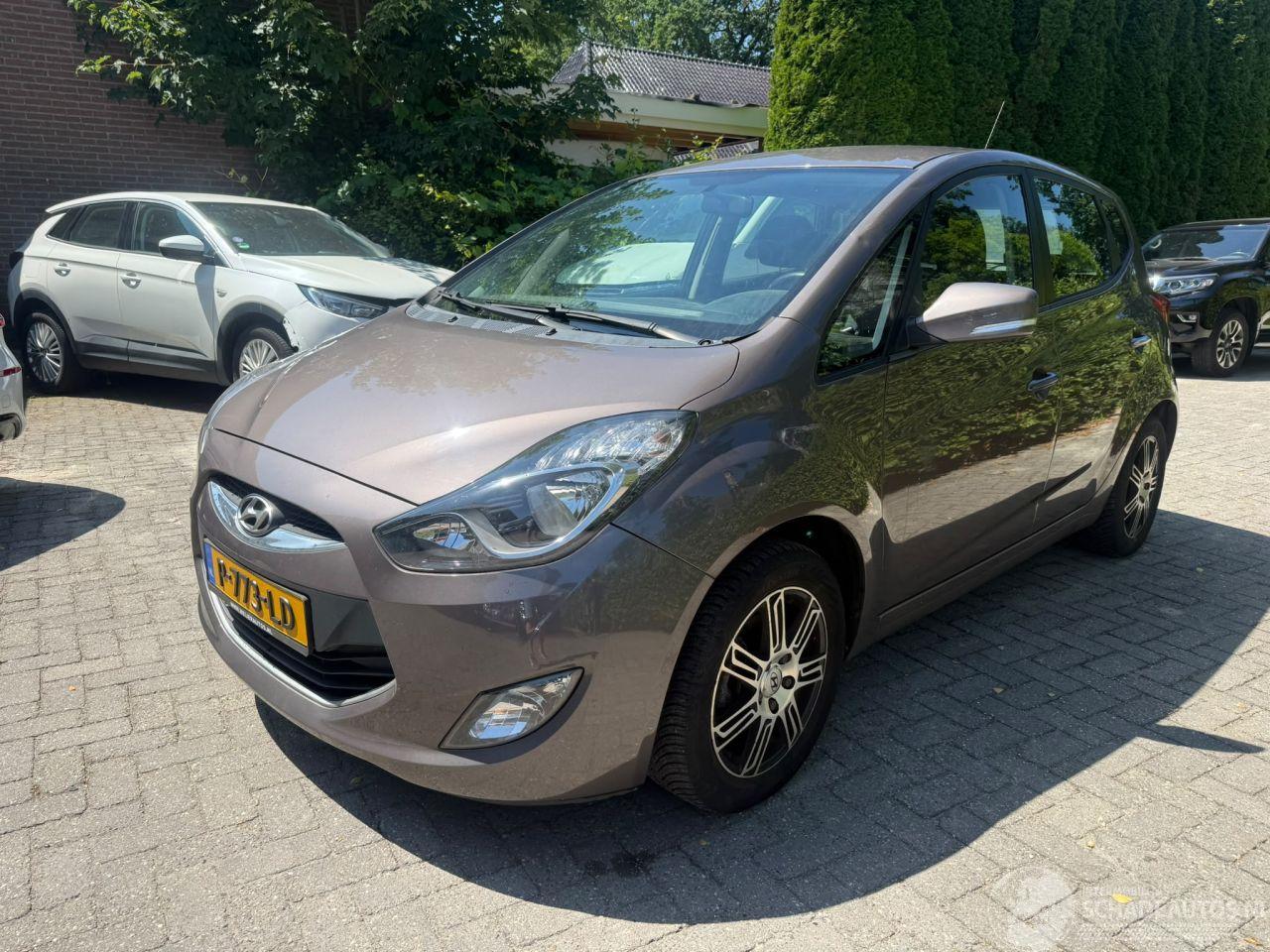 Hyundai Ix20 1.4 AIRCO STOELVERWARMING SPORTVELGEN