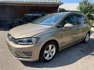 Auto incidentate Volkswagen Golf Sportsvan 2.0 TDI AUTOMAAT HIGHLINE NAVI CAMERA 2015/2