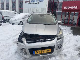 skadebil auto Ford Kuga 1.6 EcoBoost 2014/1